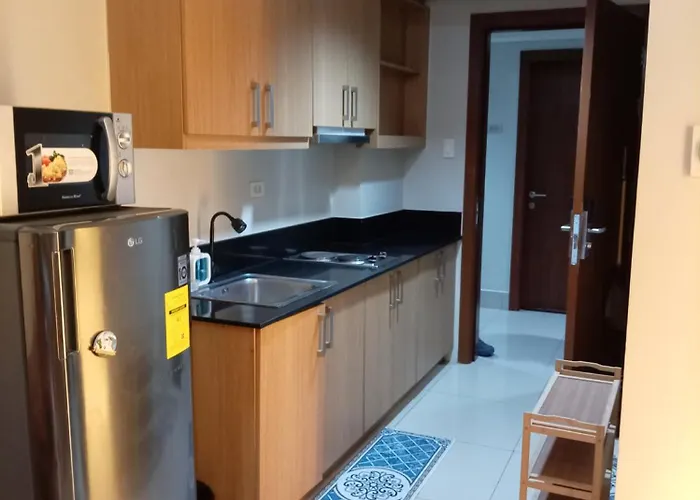 Tinay's Cozy Escape Shell Aparthotel